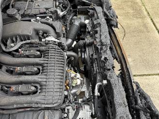 Peugeot 208 1.2 PureTech 75 Style -AIRCO-PDC picture 14