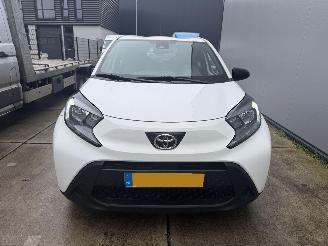 Toyota Aygo X 1.0 VVT-i MT Play CAMERA-AIRCO-CRUISE picture 12