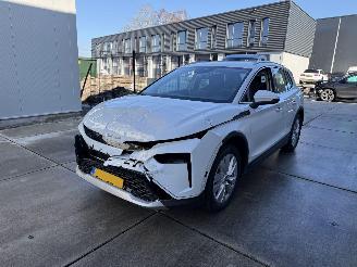 Damaged car Skoda Elroq 85 Business Edition 286 PK -NAVI-CAMERA- ACTIERADIUS 572 Km !! 2025/11