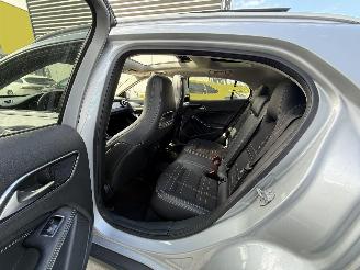 Mercedes GLA 200 d Prestige AUTOMAAT-PANO-NAVI-PDC picture 10
