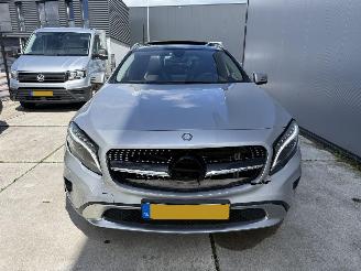 Mercedes GLA 200 d Prestige AUTOMAAT-PANO-NAVI-PDC picture 13