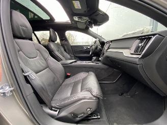 Volvo V-60 2.0 D4 190 PK  INSCRIPTION-PANO-CAMERA-NAVI-MEMORY STOELEN picture 17