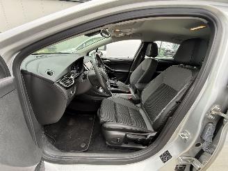 Opel Astra 1.2 Blits Elegance -NAVI-CAMERA-KEYLESS-PDC picture 8