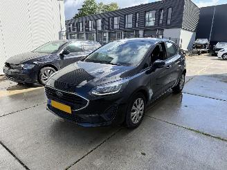 Vaurioauto  passenger cars Ford Fiesta 1.0 Ecoboost Titanium-NAVI-PDC-CLIMA 2022/5