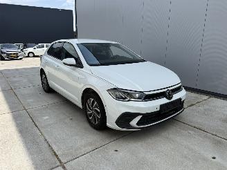 Volkswagen Polo 1.0TSI LIFE 95PK - NAVI - CAMERA - LED picture 2