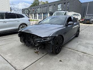 Damaged car Jaguar XE 2.0 P250 R-Dynamic Black - NAVI - LED - CAMERA - KEYLESS 2022/2