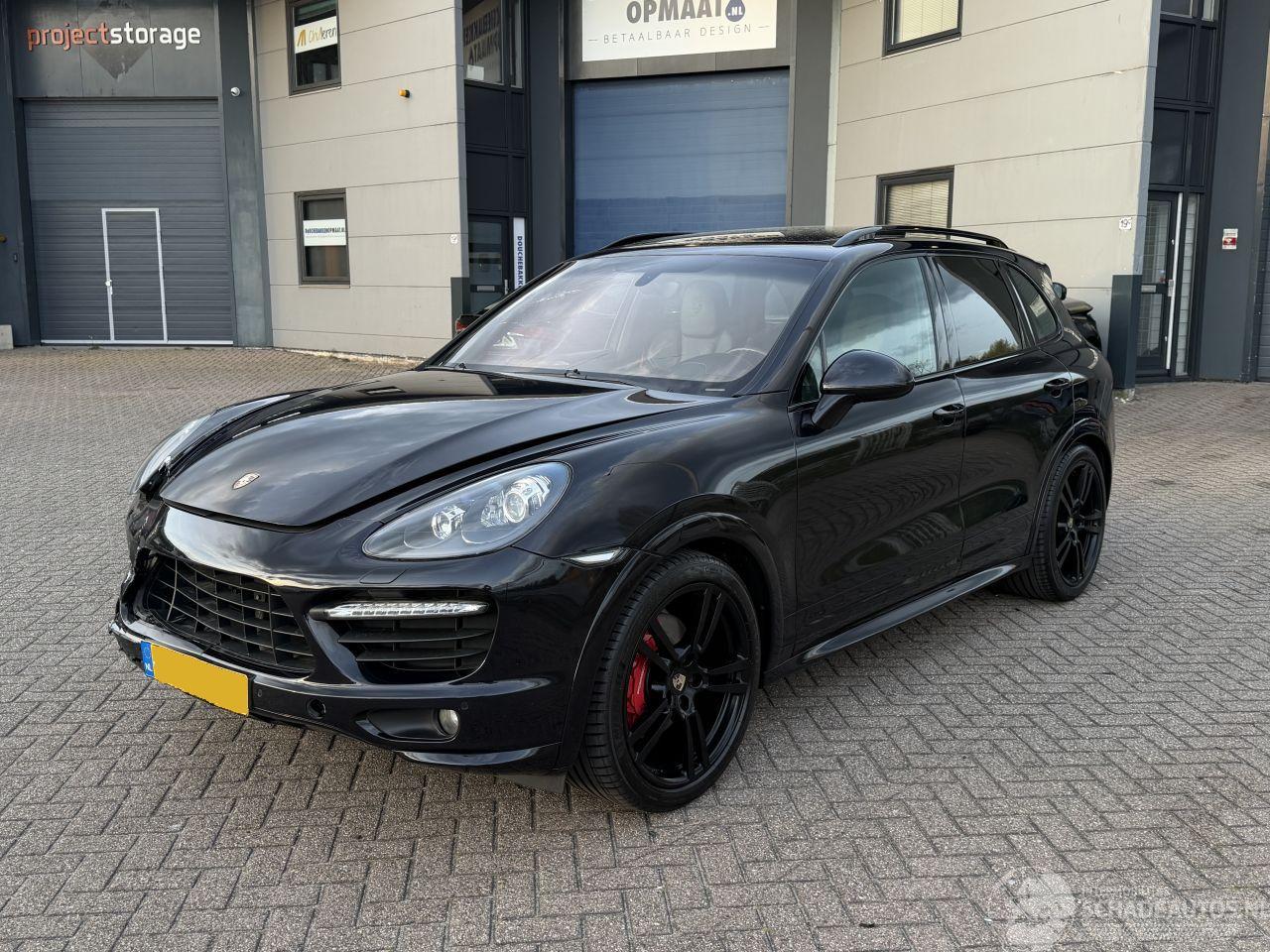 Porsche Cayenne 4.8 GTS 420Pk Pano Bose Alcantara