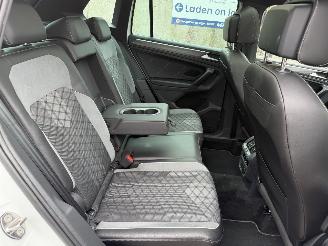 Volkswagen Tiguan 1.4 TSI EHybrid R-Line Pano picture 16