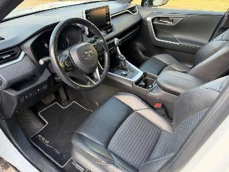 Toyota Rav-4 2.5 Hybrid AWD Bi-Tone picture 7