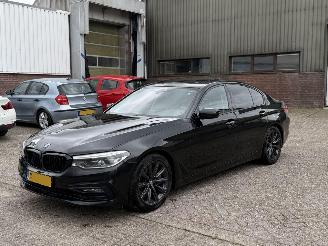 Auto incidentate BMW 5-serie 540i 340Pk High Executive NAP Nederlandse Auto 2018/1