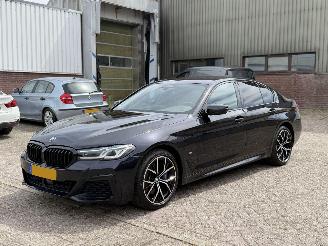 skadebil auto BMW 5-serie 520e M-Pakket NAP Nederlandse Auto 2021/8