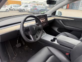 Tesla Model Y Rwd 58 KWh picture 5
