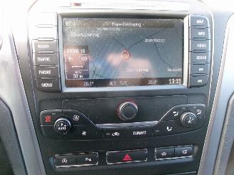 Ford Mondeo 1.6 I PLATINUM CLIMA NAVI GEEN SCHADE picture 15