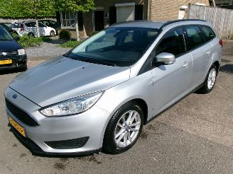damaged passenger cars Ford Focus 1.5 TDCI EDITION CLIMA NAVI 2015/11