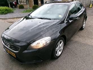 Avarii autoturisme Volvo V-40 2.0 D2 MOMENTUM BUSINESS 2015/7