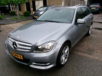 Unfallwagen Mercedes C-klasse 180 BUSINESS AVANTGARDE AUT CLIMA NAVI 2011/12