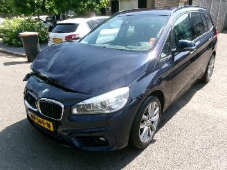 uszkodzony samochody osobowe BMW 2-serie 218 DIESEL GRAN TOURER 7P EXECUTIVE AUTOMAAT 2016/2