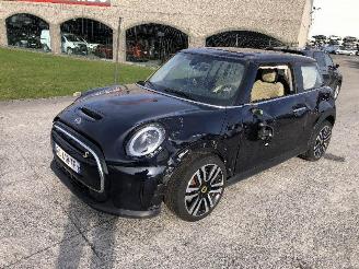 krockskadad bil auto Mini Mini E cooper S 2021/2