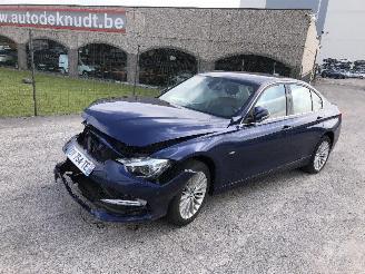 Damaged car BMW 3-serie 320 D automatique 2016/1