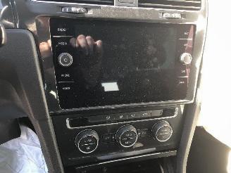 Volkswagen Golf 1.6 tdi break picture 21