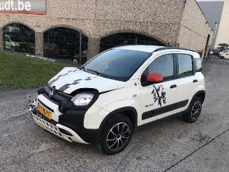 Damaged car Fiat Panda 1.0 CITY CROSS 2022/8