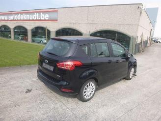 krockskadad bil auto Ford B-Max 1.0 TREND ecoboost 2019/3