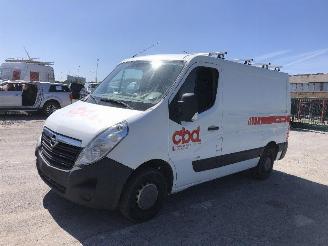 krockskadad bil auto Opel Movano 2.3 DCI 2016/6