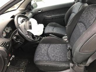 Peugeot 206 CC 1.6 QUIKSILVER picture 6