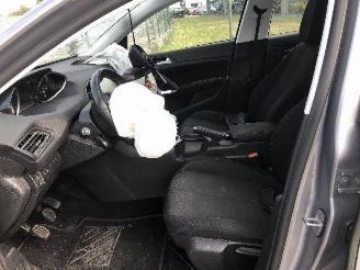 Peugeot 308 1.6 hdi picture 8