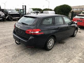 Unfallwagen Peugeot 308 SW 1.2 TUBO 
