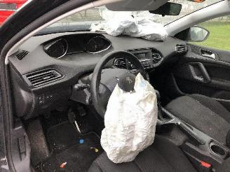 Peugeot 308 SW 1.2 TUBO picture 8