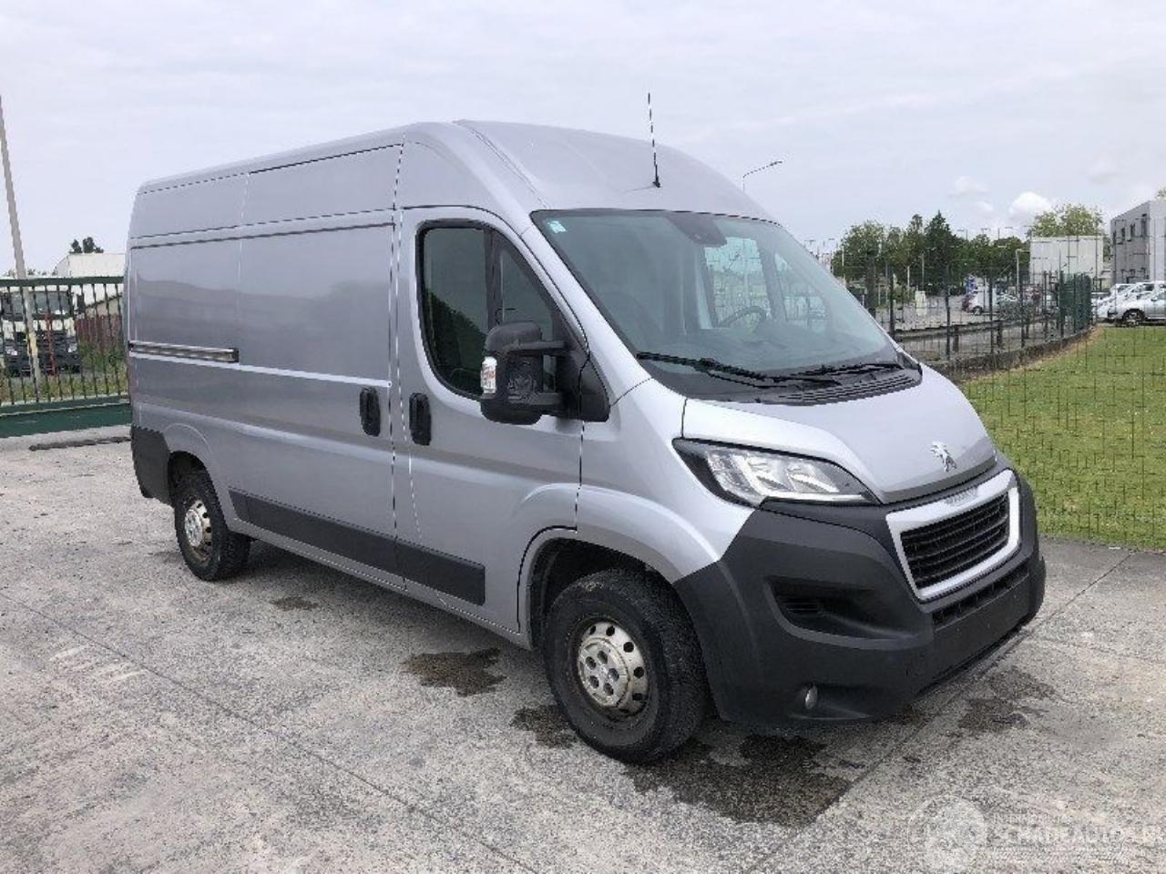 Peugeot Boxer 2.2 HDI