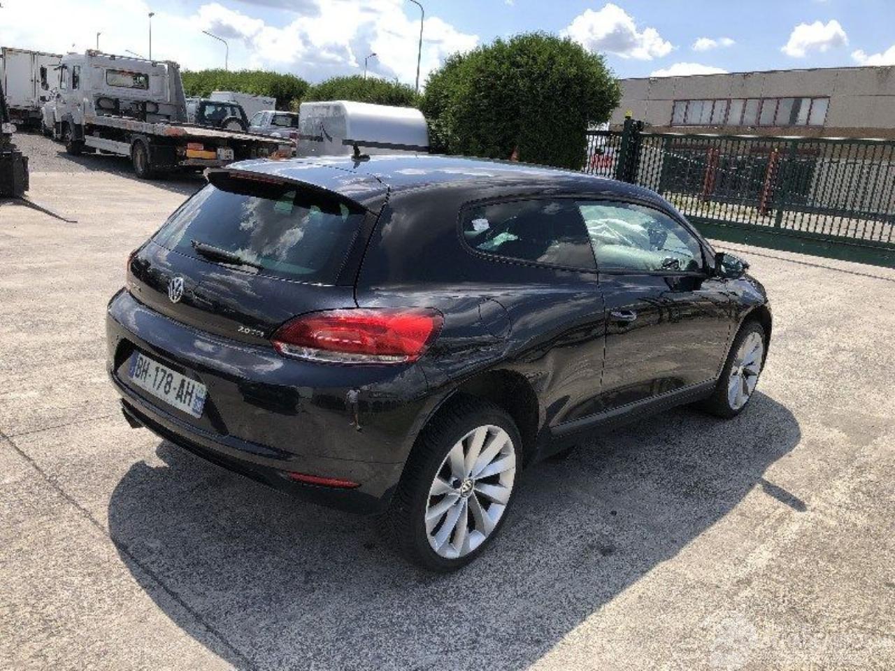 Volkswagen Scirocco 2.0 tdi
