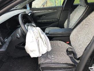 Renault Mégane E-Tech  picture 6