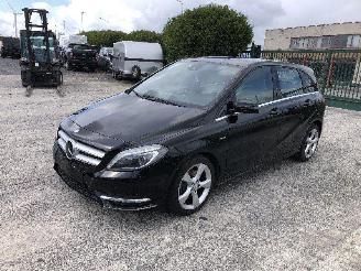 škoda osobní automobily Mercedes B-klasse B 180 2012/5
