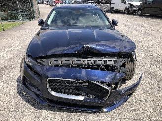Jaguar XE 2.0 D + HYBRIDE picture 6