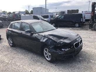 BMW 1-serie 116 I picture 2