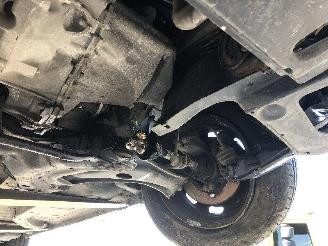 Peugeot 208 1.2 picture 15