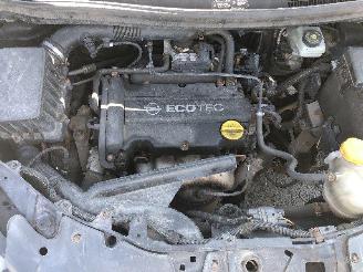 Opel Corsa 1.2 picture 13