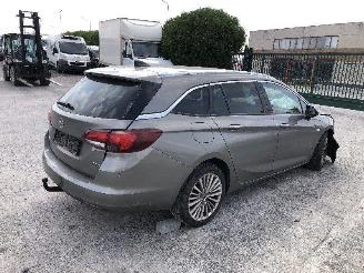 Salvage car Opel Astra 1.6 CDTI   B16DTH 2016/10