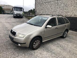 uszkodzony samochody osobowe Skoda Fabia 1.4I  BREAK 2004/3