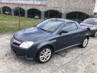 Schadeauto Opel Tigra 1.4 I 2006/3