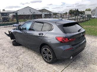 BMW 1-serie 118 D  picture 2