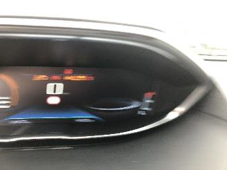 Peugeot 5008 1.2 T  7 PLACES picture 18