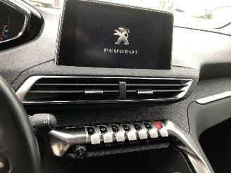 Peugeot 5008 1.2 T  7 PLACES picture 12