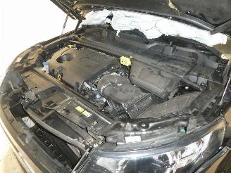 Land Rover Discovery Sport 2.0D SPORT picture 26