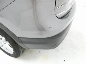 Nissan Qashqai 1.2 picture 5