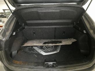 Nissan Qashqai 1.2 picture 16