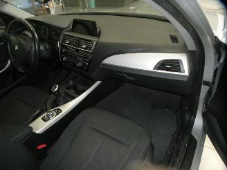 BMW 1-serie 116I picture 11