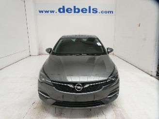 Schadeauto Opel Astra 1.5D BUSINESS 2020/7